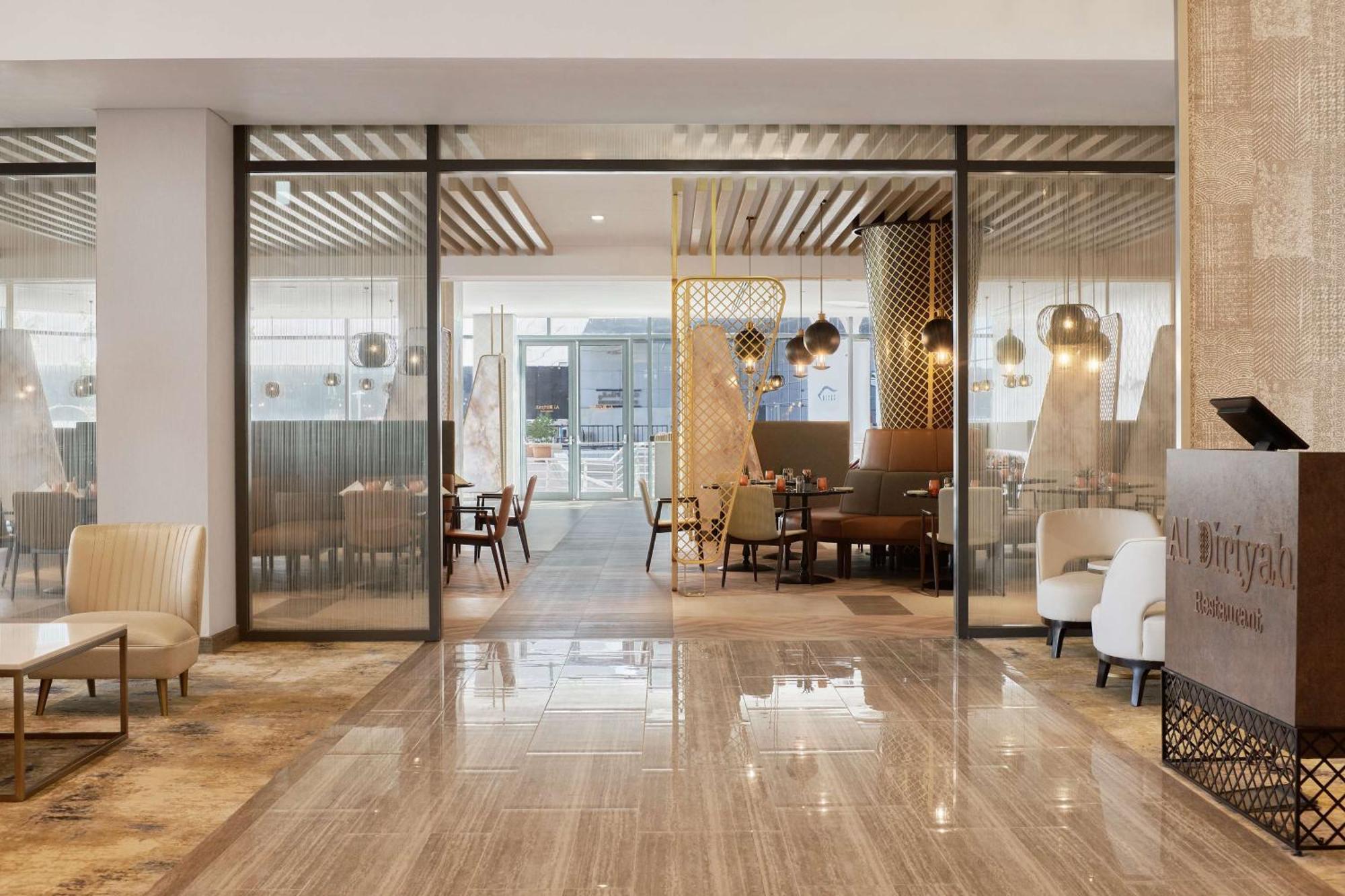 Radisson Blu Hotel Riyadh Convention And Exhibition Center ภายนอก รูปภาพ Lobby